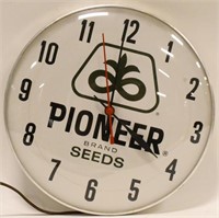 Vintage Pioneer Seeds Advertising Clock