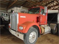 1979 Kenworth Semi, Model W900A;