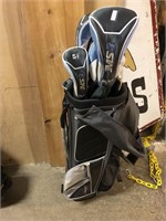 WOMANS GOLF CLUBS LIKE NEW