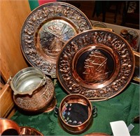 5 pc lot assorted copper. 2 large trays 14" diam.