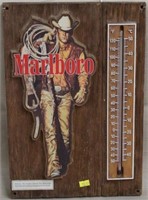 Marlboro wall thermometer, wood grain frame,