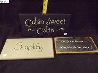 WOODEN SIGN LOT