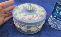 blue wedgwood jasperware round lidded box