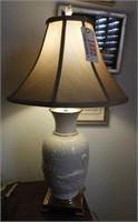 Lenox Swan font table lamp 28”