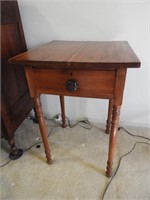 Mid 19th Century single drawer work table