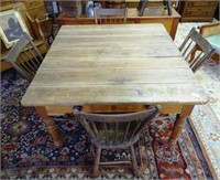 PRIMITIVE COUNTRY PLANK TOP DINING TABLE & CHAIRS