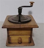 Box coffee grinder