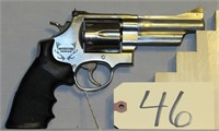 Smith & Wesson 44 Mag Revolver