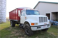 1990 IH 4700 single axle Cherokee hyd. Dump bed