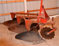 Ford 101 3 point 3 bottom plow