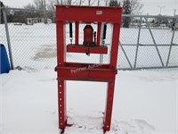 30 Ton Manual Shop Press