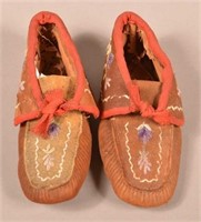 Pair of Antique Huron Indian Moccasins, Child