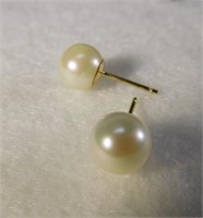 14kt Cultured Pearl Stud Earrings