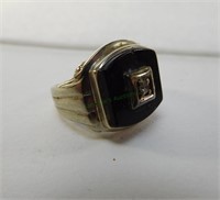10Kt Diamond and Black Onyx Ring