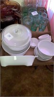 A very nice lot of corning Ware to baking dishes