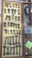 41 vintage skeleton railroad keys