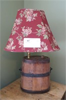 Wooden keg lamp