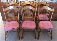 Set of 6 oak spindle back dining chairs