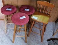 Lot, 4 assorted stools