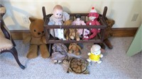 Lot, doll cradle with dolls, teddy bears,