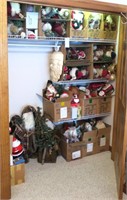 Large Santa Claus collection and assorted