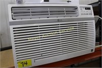 LG Window Air Conditioner Model LW1216ER