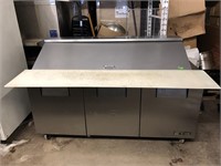 72" Refrigerated Prep Table (Works)
