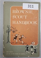 VTG GIRL SCOUTS BROWNIE HANDBOOK 1959