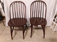2 Spindal Back Chairs