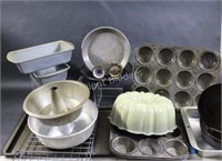 Vintage & New Bake Ware & Oven Temperatures
