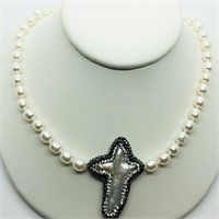 $250   FW Pearl Necklace