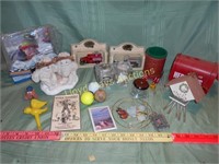 Large Lot - Vintage Small Collectibles / Decor