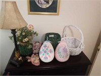 Estate lot of a lamp, basket, giant eggs, ect