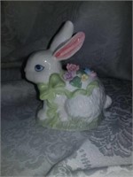 Soft and sweet "cuddles" porcelain  music box