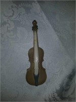 Beautiful Lladro Violin