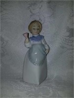 Beautiful Small Lladro Woman in Apron Figurine