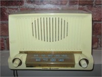 1952 General Electric C453 6 Tube Radio