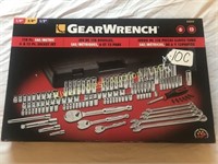 10C Gear Wrench 118 Piece Socket Set