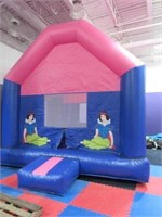 Princess Inflatable Bounce House: 13' x 13' x 15',