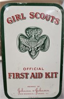 VTG 1946 GIRL SCOUTS OFFICIAL FIRST AID KIT