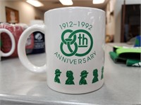 1992 80TH ANNIV. GIRL SCOUT MUG