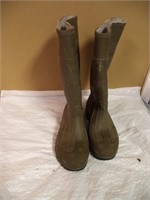 Adult Muck / Rain Boots size 5