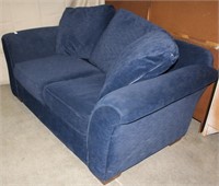 Bauhaus 2 cushion blue loveseat w/pillows