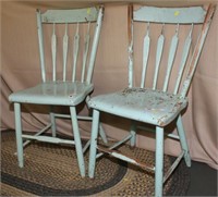 Pair of arrowback plank seat chairs