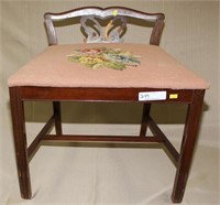 Vanity chair w/needlepoint seat,
