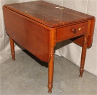 Early Cherry dropleaf table w/drawer, 35.5" long