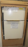 NEW Kenmore refrigerator w/top freezer