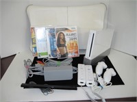 Nintendo WII with WII Fit, Games & Accessories