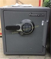 Sentry Safe $332 Retail  *