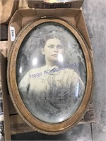 Oval bubble glass frame w/ picture